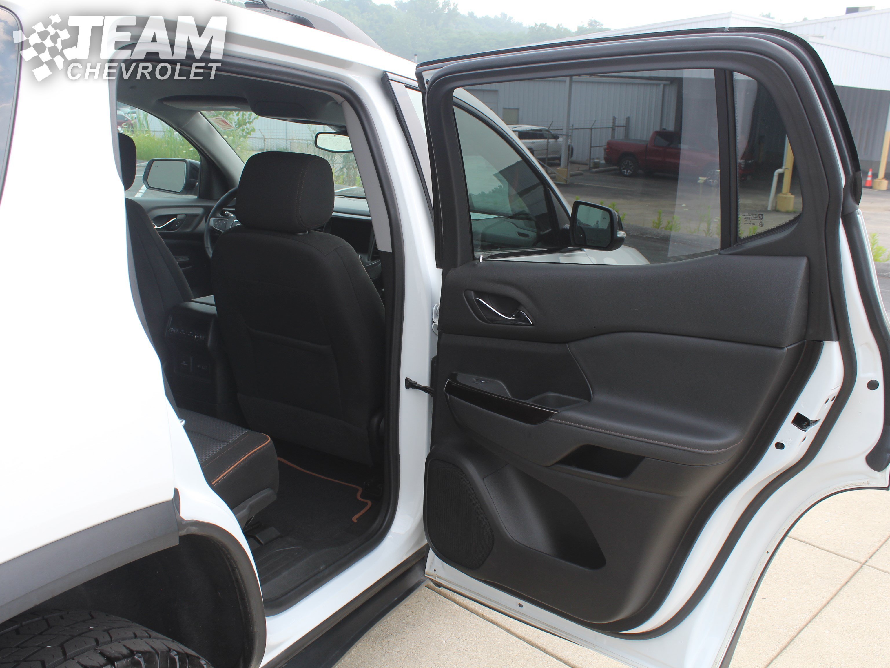 Used 2023 Summit White GMC AT4 image 24