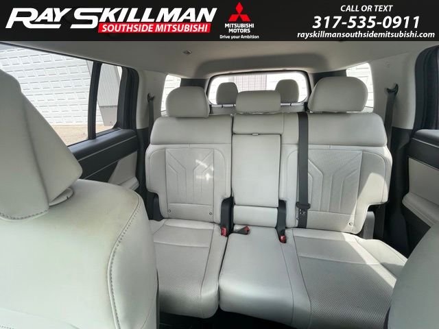 Used 2025 Red Hyundai SEL image 16