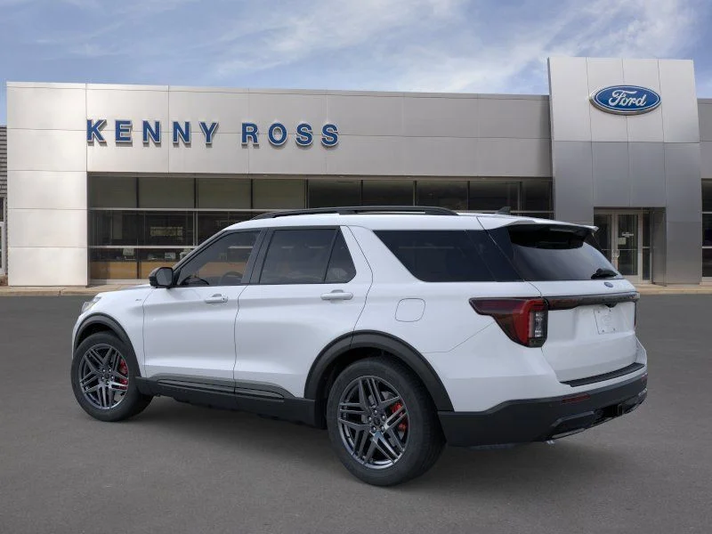 New 2026 Space White Metallic Ford ST-Line image 5