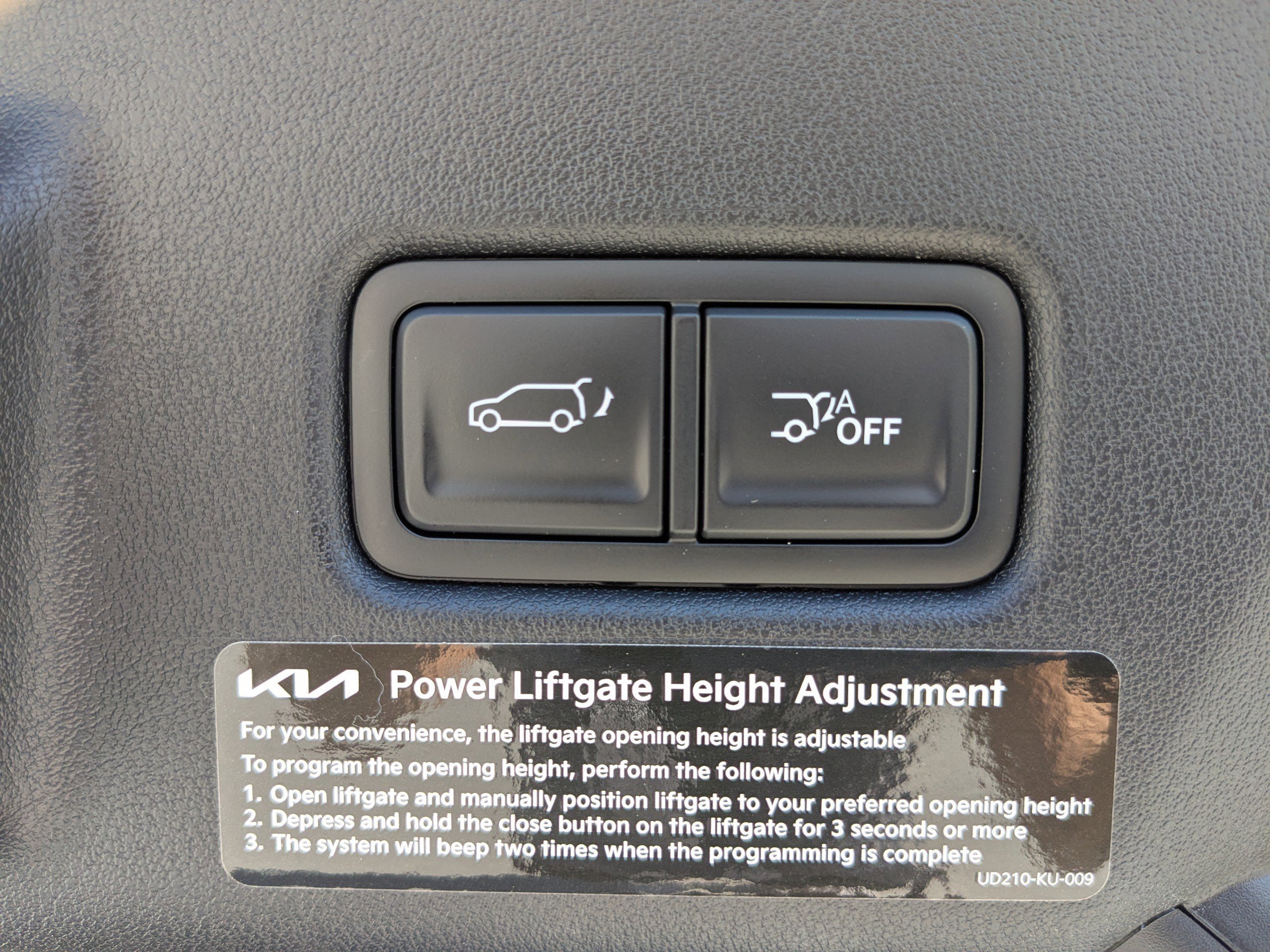 New 2027 Midnight Lake Blue Kia X-LINE SX image 17