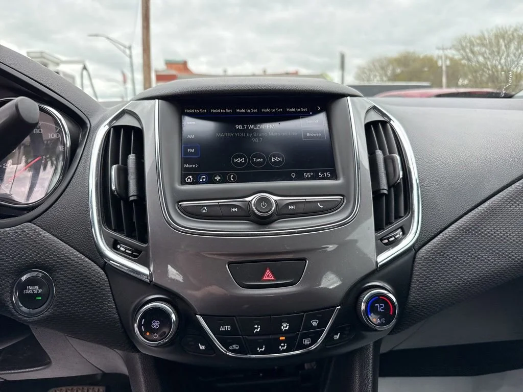 Used 2019 CAJUN RED TINTCOAT Chevrolet LT image 19