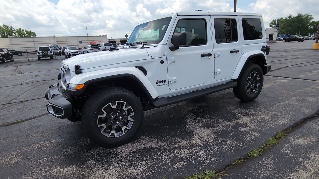New 2026 White Jeep Sahara image 4