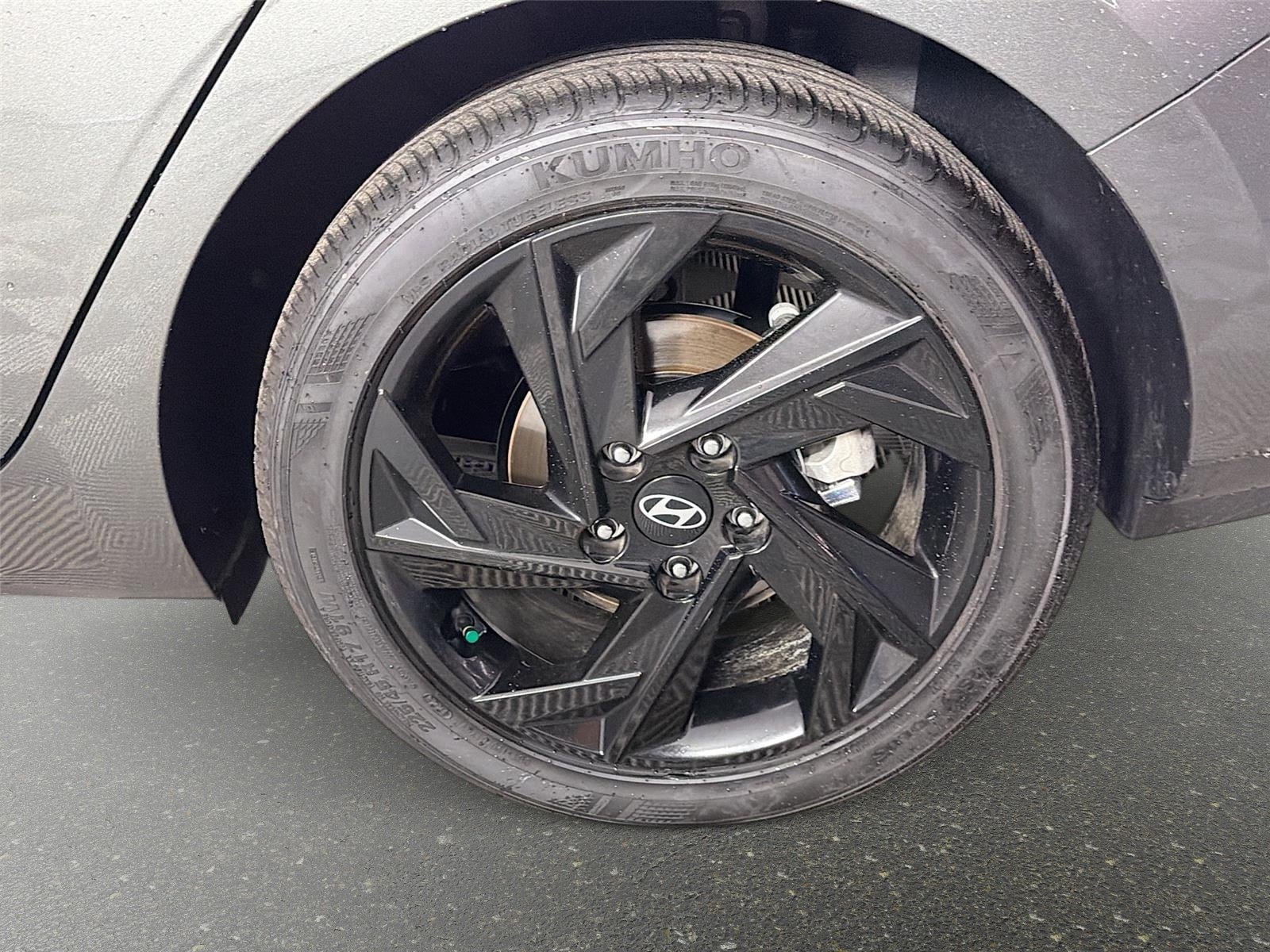 Used 2026 Amazon Gray Hyundai SEL Sport image 26