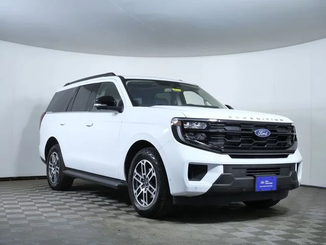 2025 Ford Expedition Active 4x4's photo