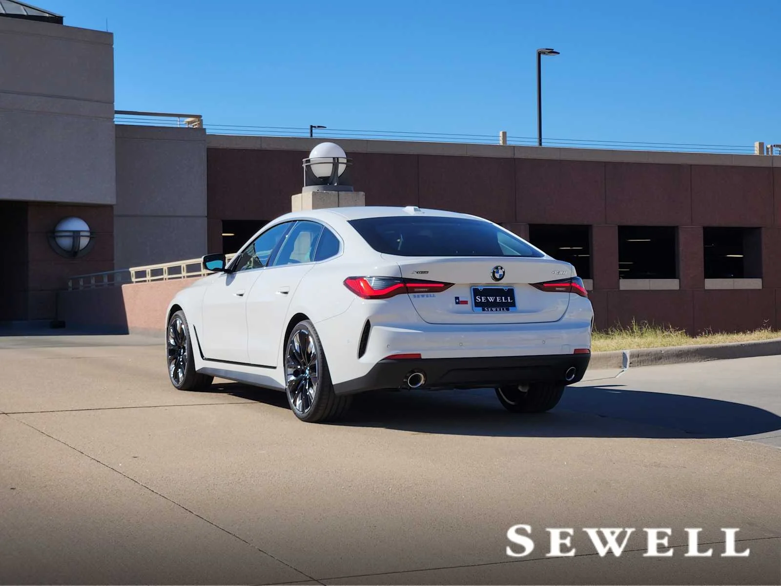 New 2026 Alpine White BMW 430i xDrive image 3