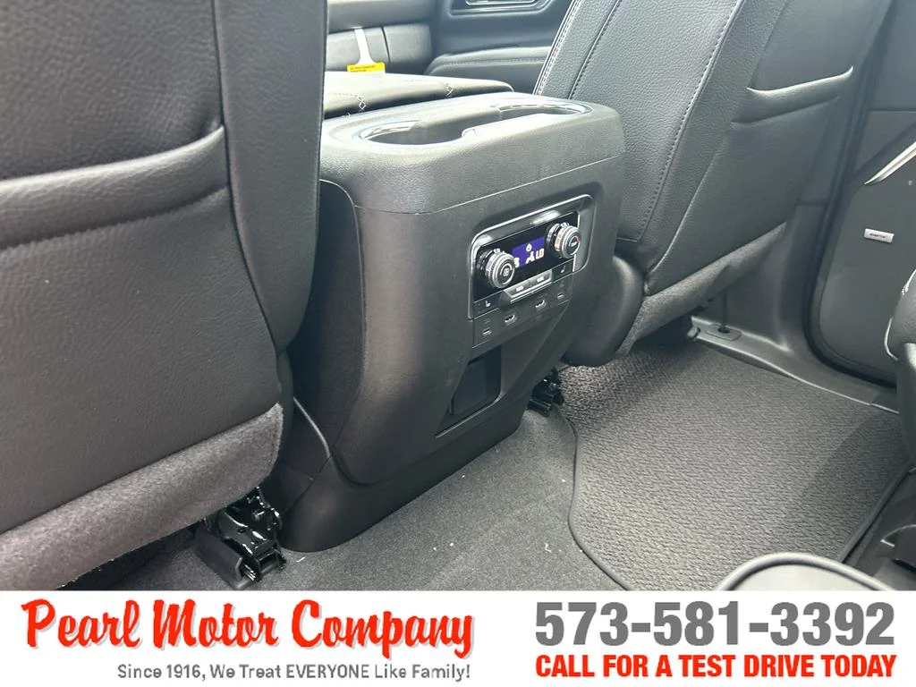 2026 GMC Yukon Denali - Photo 24