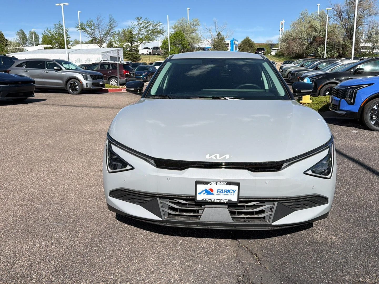 New 2026 Wolf Gray Kia Light Long Range image 2