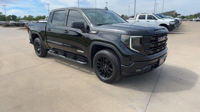 Used 2024 Onyx Black GMC Elevation image 3