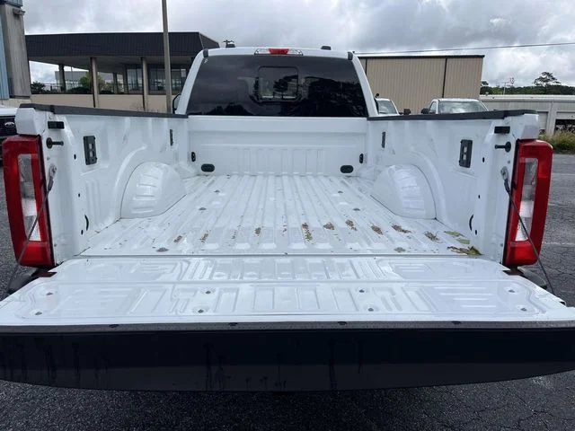 New 2025 Oxford White Ford F-350® XL image 8
