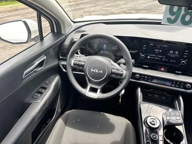 Used 2024 White Kia LX image 17