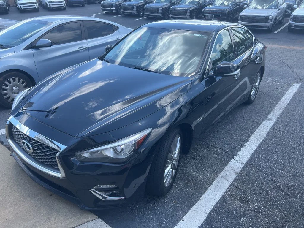 Used 2020 Black INFINITI 3.0t LUXE image 2