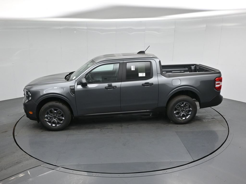 New 2026 Carbonized Gray Metallic Ford XLT image 39