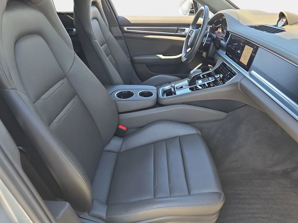 Used 2023  Porsche Platinum Edition image 12
