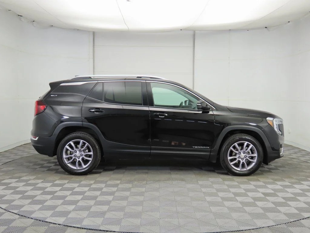 Used 2023 Black GMC SLT image 4