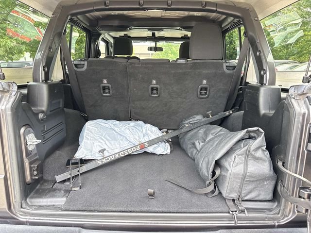 Used 2018 Gray Jeep Unlimited Sport S image 29