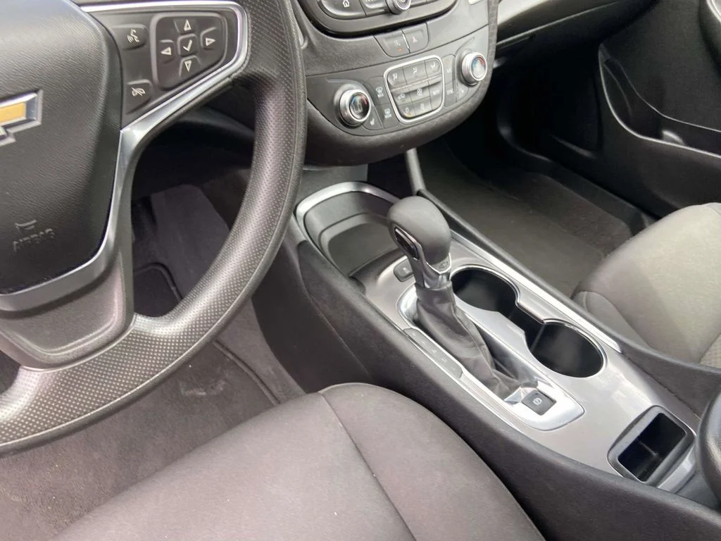 Used 2025 Black Chevrolet LT image 21