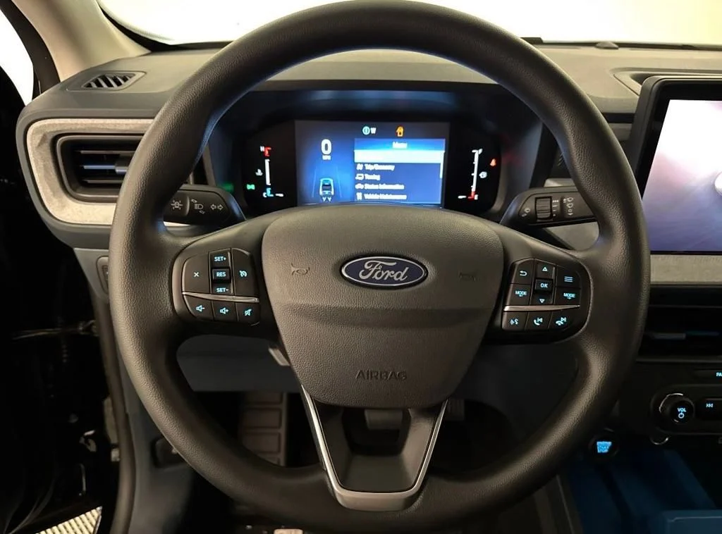 2025 Ford Maverick XLT - Photo 9