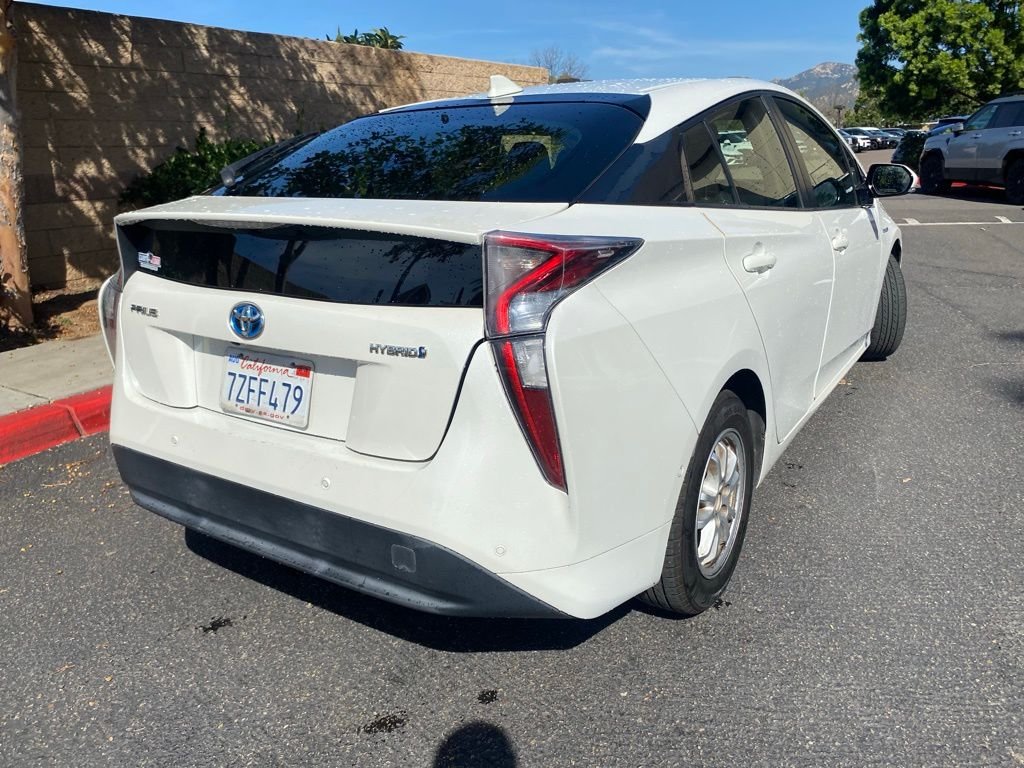 Used 2017 White Toyota Two image 7
