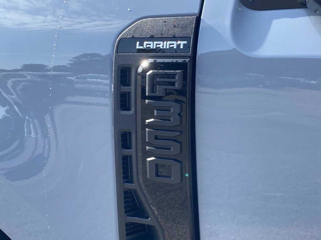 New 2026 Glacier Gray Metallic Tri-Coat Ford F-350® Lariat® image 8