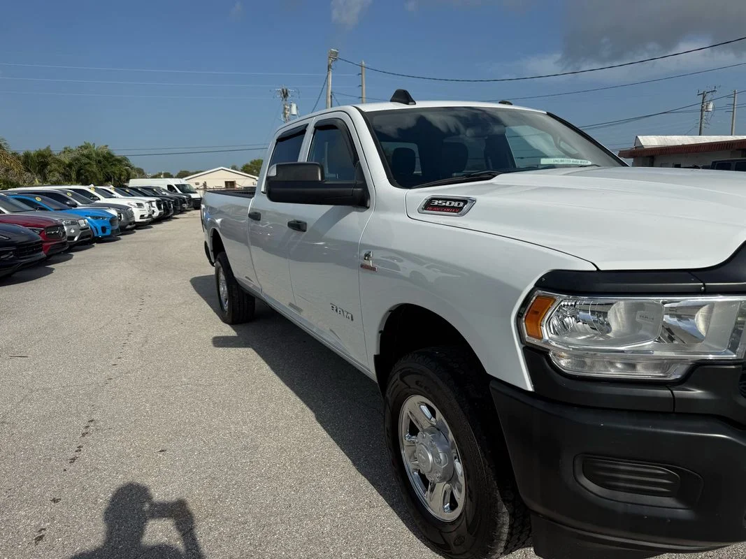 Used 2022  Ram Tradesman Crew Cab 4x4 8