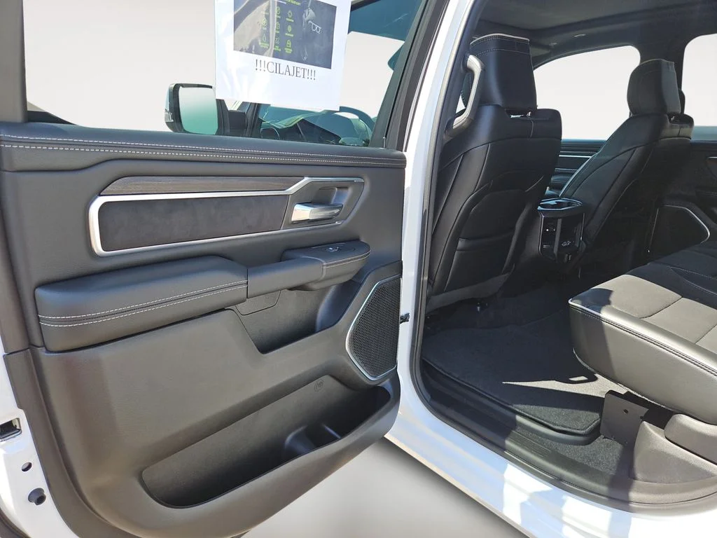 2026 RAM 1500 Laramie - Photo 10