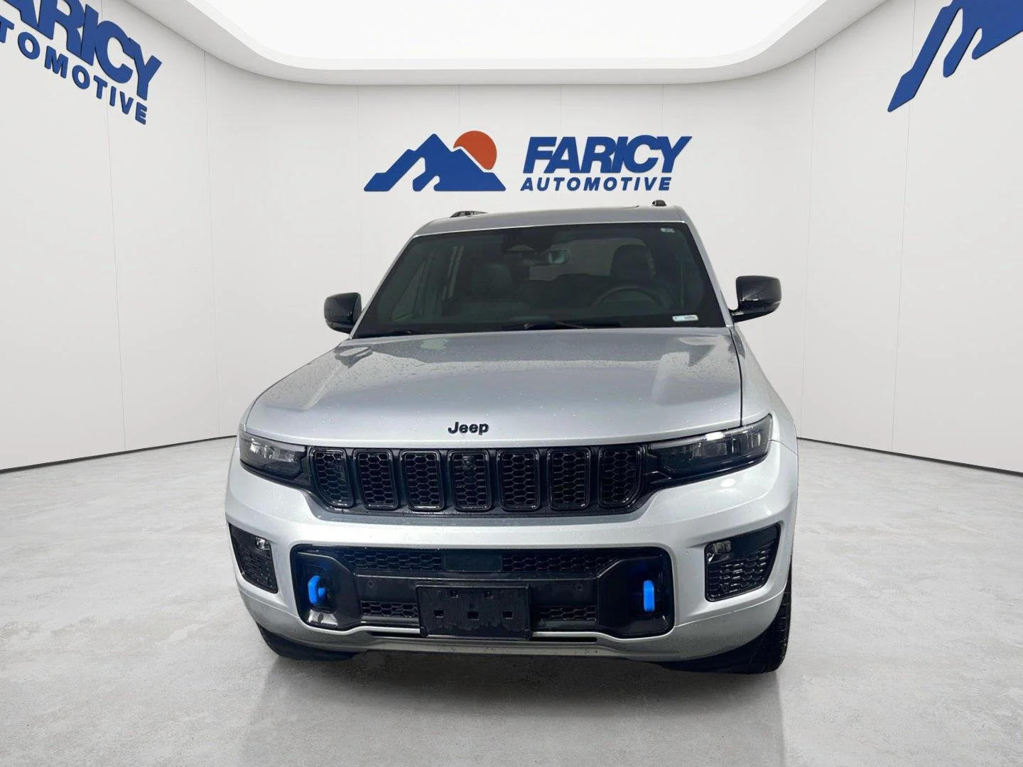Used 2024 Silver Zynith Jeep Anniversary Edition image 3