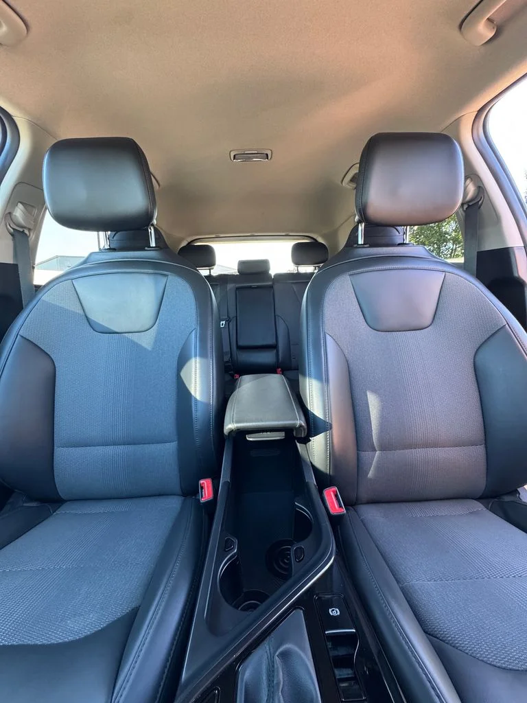 Used 2023 White Kia EX image 22