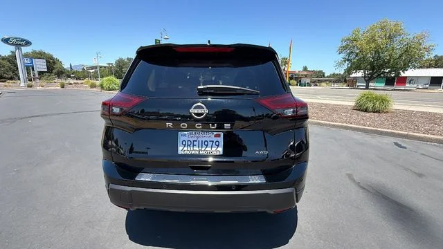 Used 2025 Black Nissan SV image 5