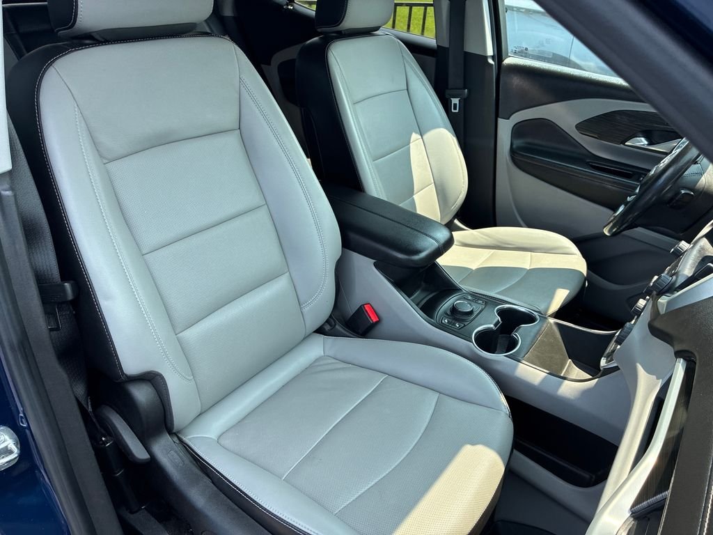 Certified Used 2022 Blue GMC SLT image 19