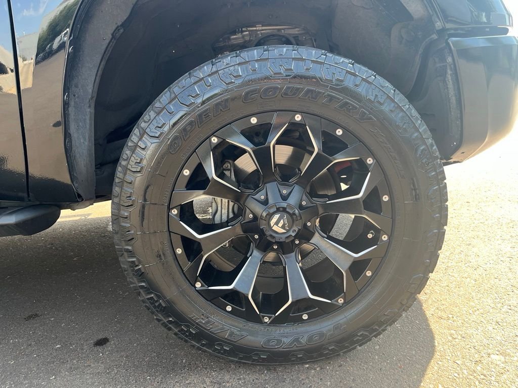 Used 2019 Black Toyota SR5 image 4