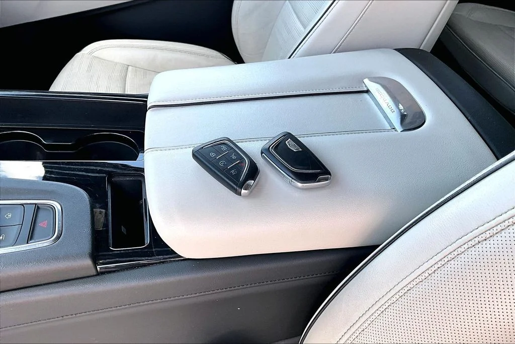 Used 2021 Beige Cadillac Sport image 10