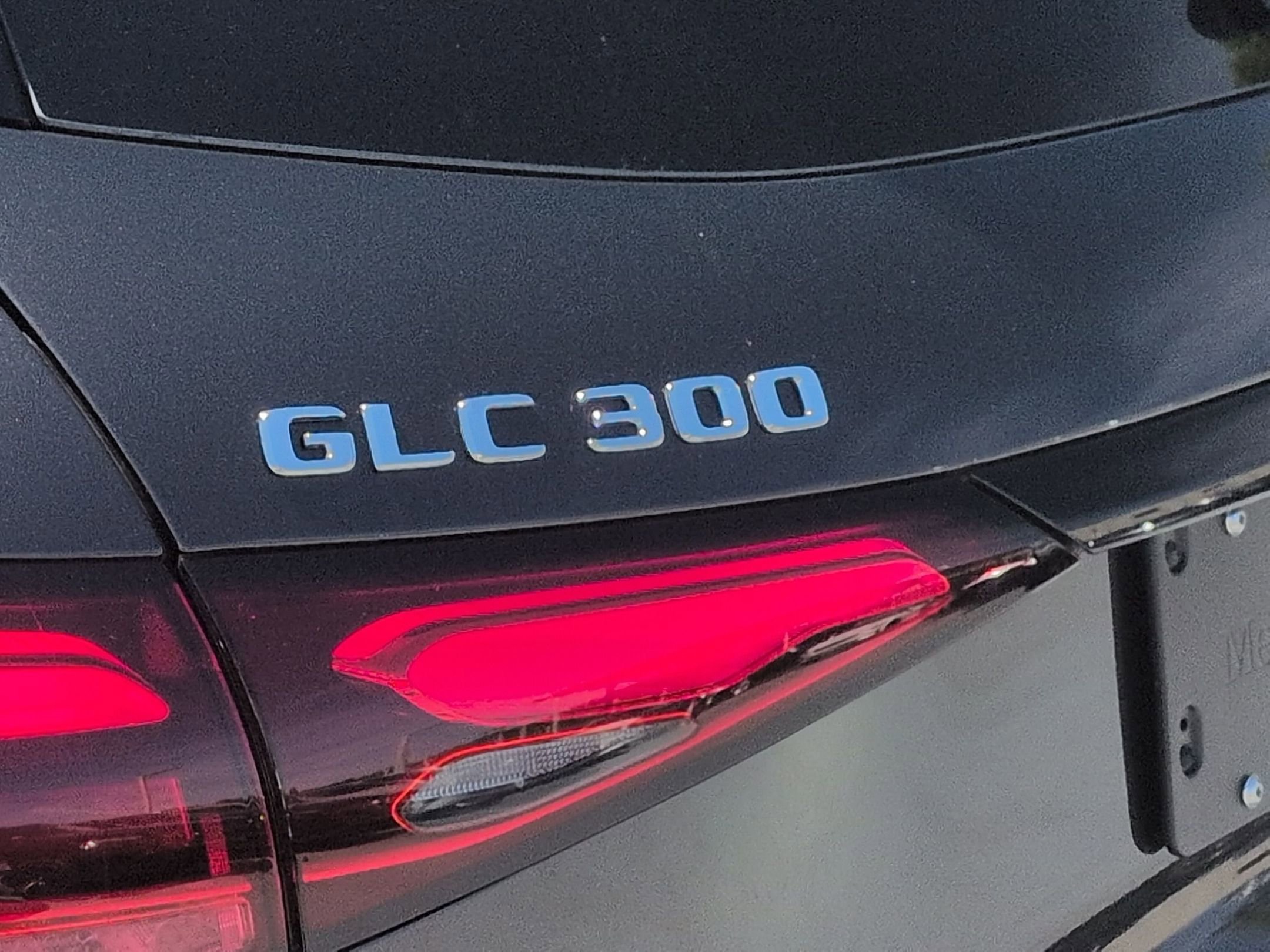 New 2026 Graphite Grey Metallic Mercedes-Benz GLC 300 image 46
