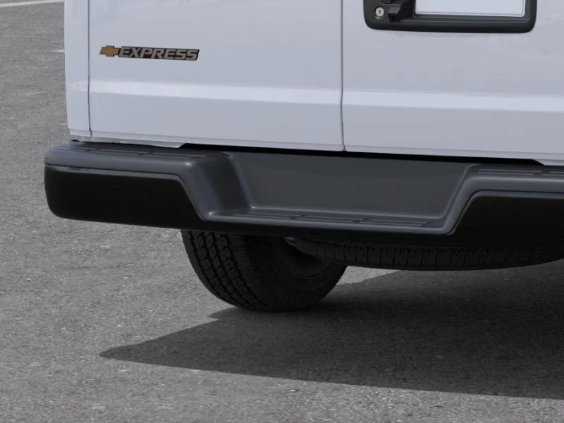 New 2026 Summit White Chevrolet WT image 14