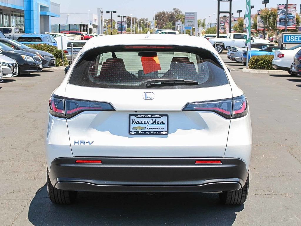 Used 2024 White Honda LX image 7
