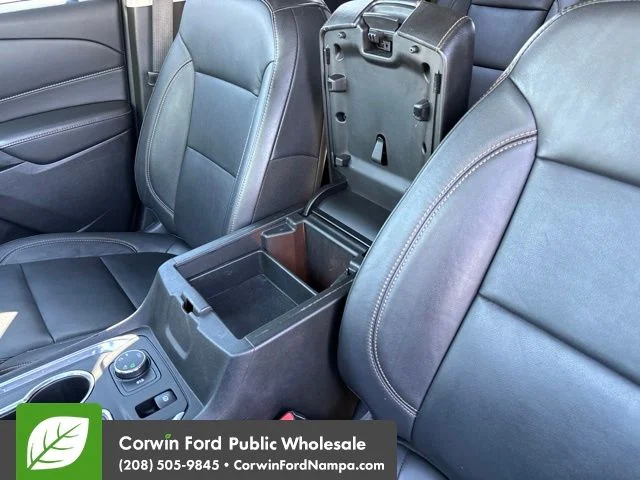 Used 2019 Gray Chevrolet RS image 23
