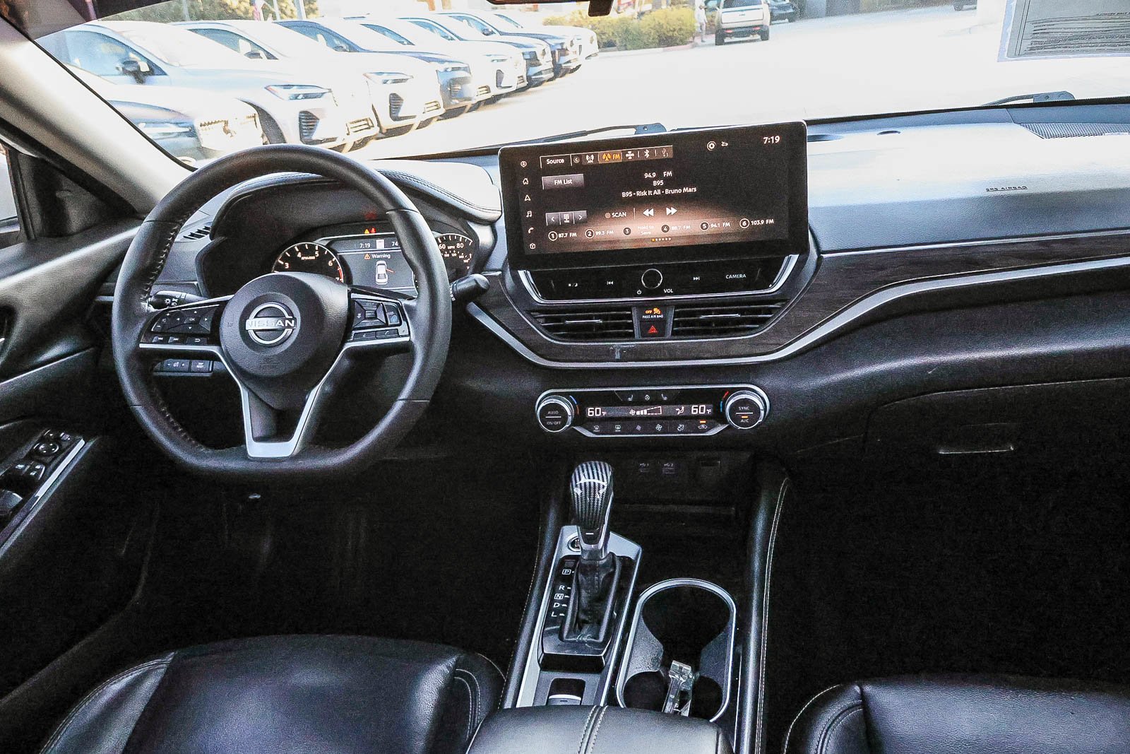 Used 2024 White Nissan 2.5 SL image 18
