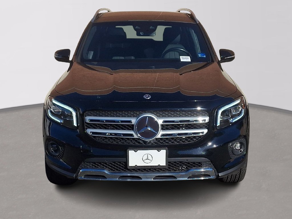Certified Used 2023  Mercedes-Benz GLB 250 image 2