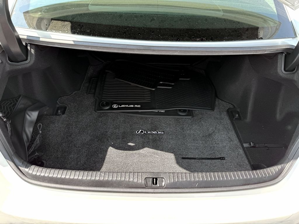 Used 2016 White Lexus 300 image 13