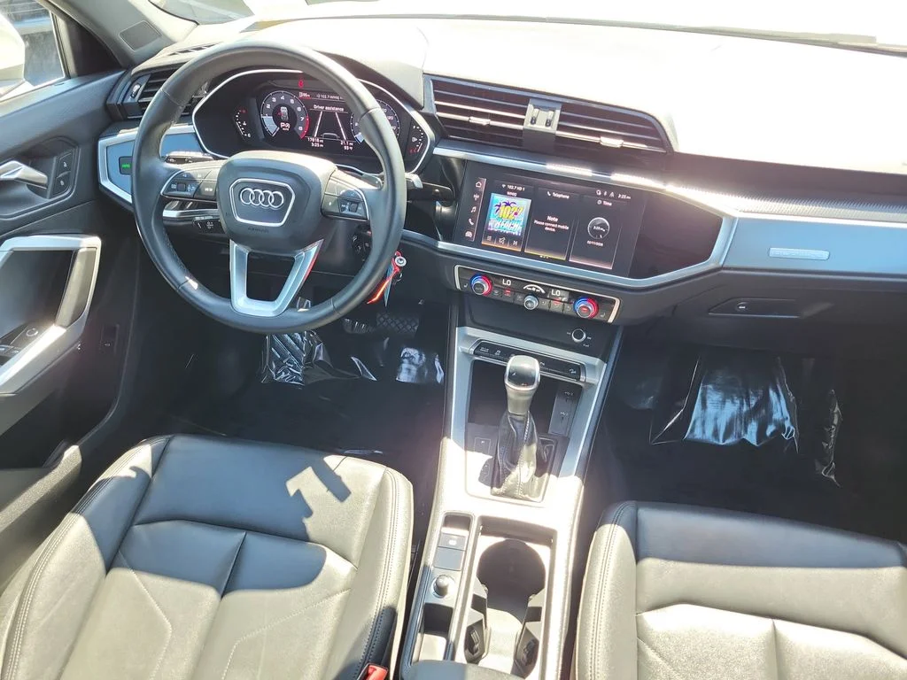 Used 2025  Audi Premium image 15