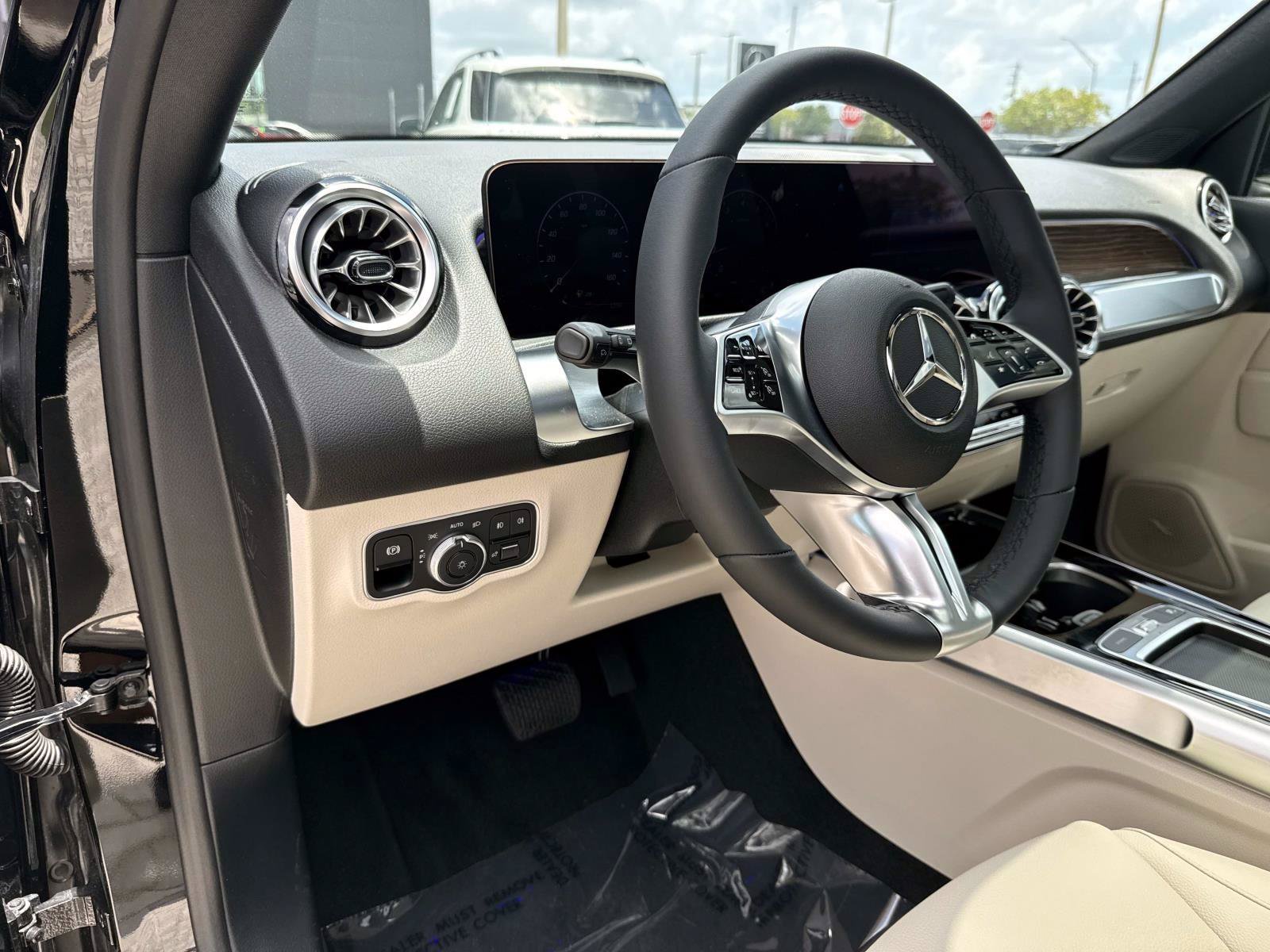 New 2026 Black Mercedes-Benz 250 SUV image 20