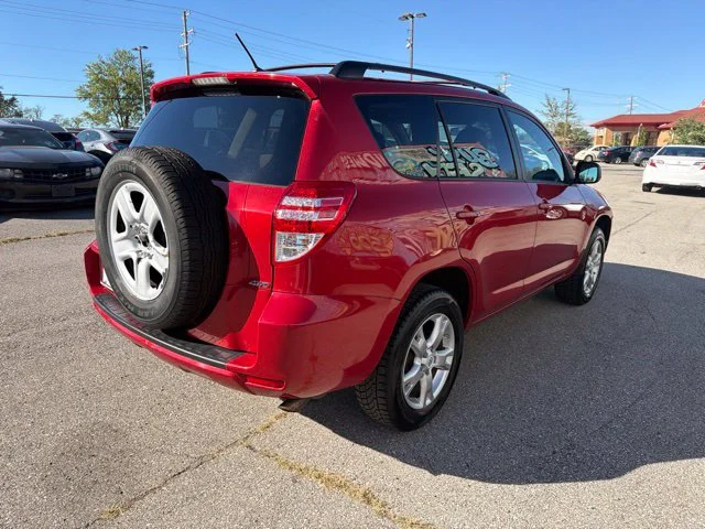 Used 2011 Red Toyota Base image 6