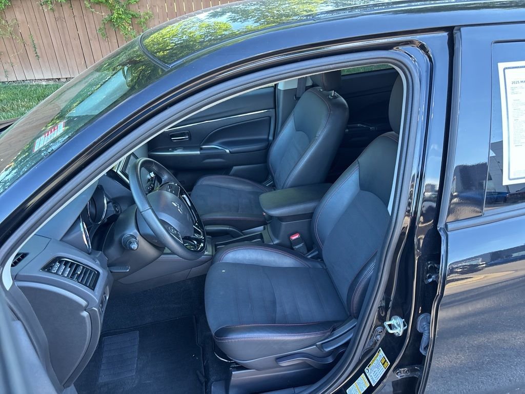 Certified Used 2025 Black Mitsubishi  image 9