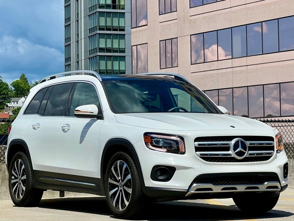 2023 Mercedes-Benz GLB GLB 250 4MATIC's photo