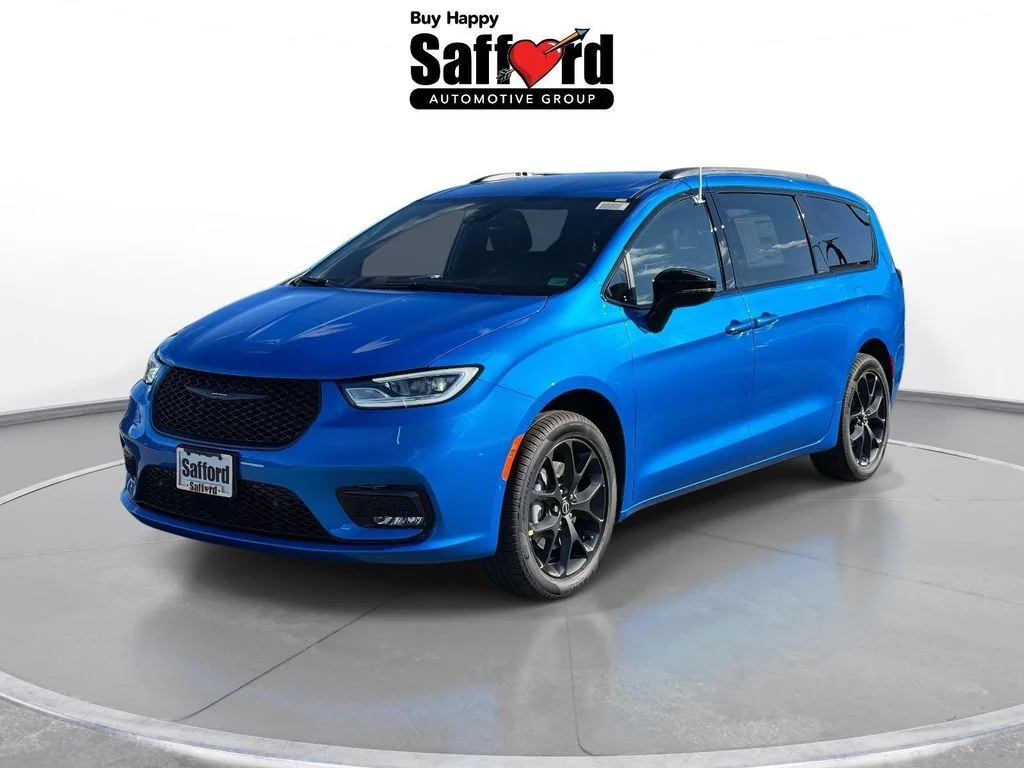 2026 Chrysler Pacifica Select AWD's photo