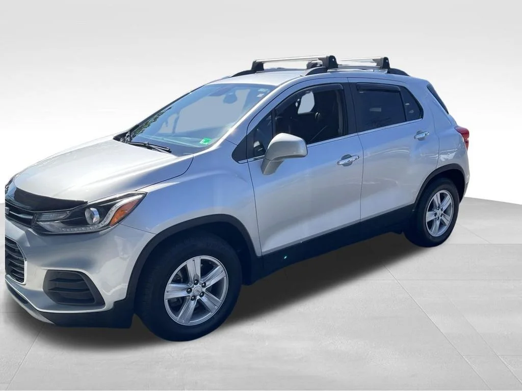 Used 2020 Silver Chevrolet LT image 3