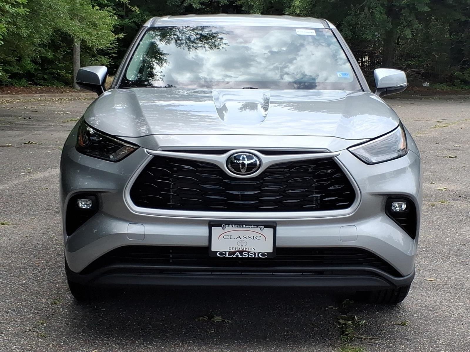 Used 2025 Celestial Silver M Toyota LE image 2