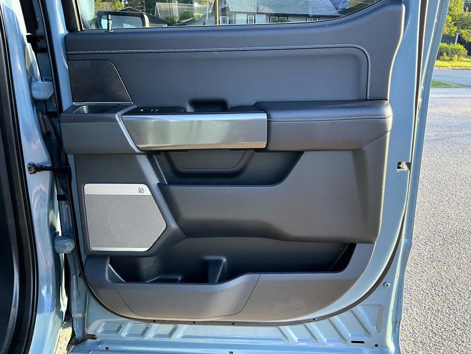 Used 2023 Blue Ford XLT image 21