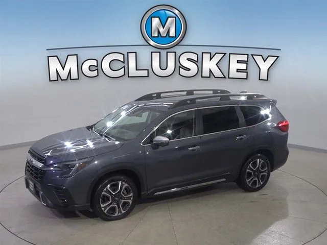 2023 Subaru Ascent Touring's photo