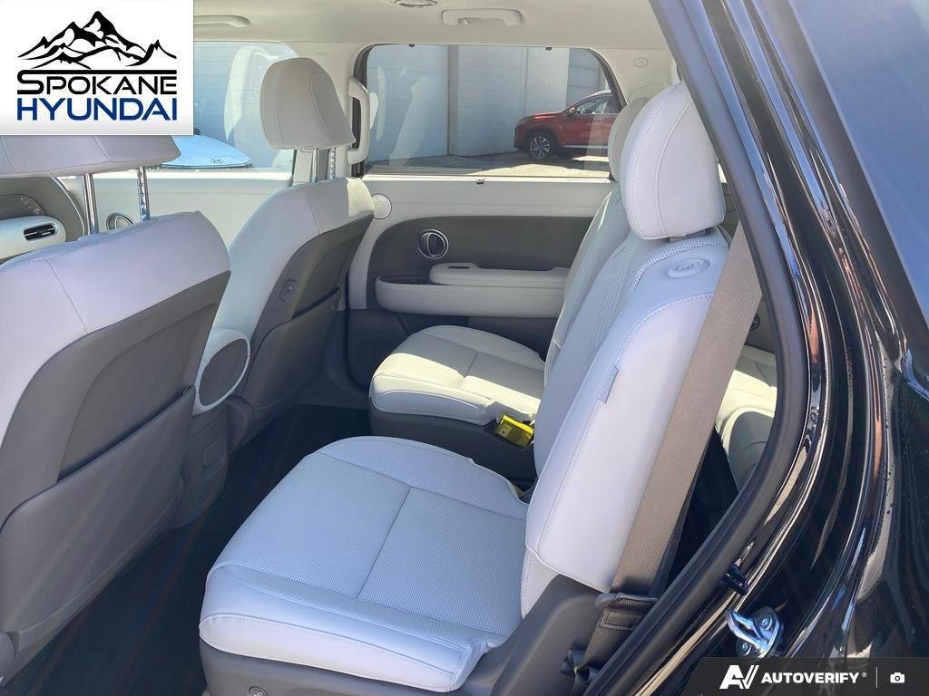 New 2026 Abyss Black Pearl Hyundai SEL Premium 7P image 26