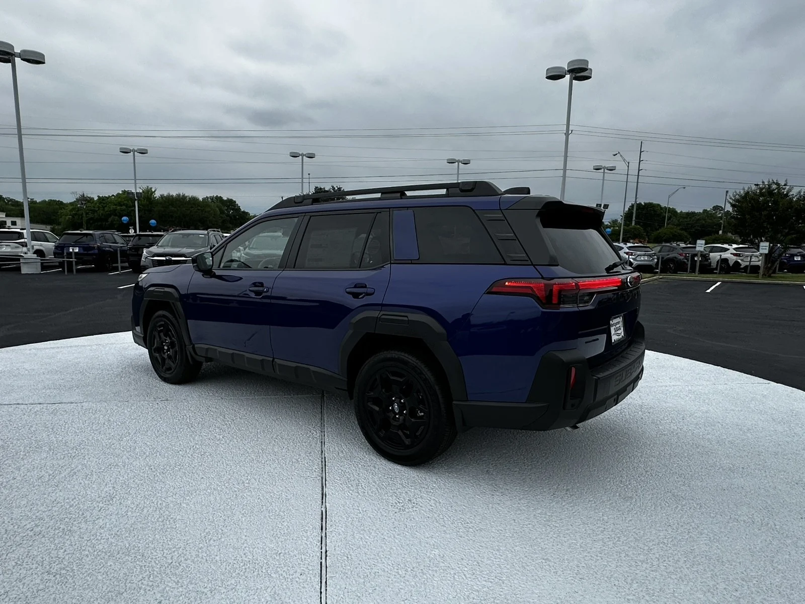 New 2026 SAPPHIRE BLUE PEARL Subaru Limited image 5